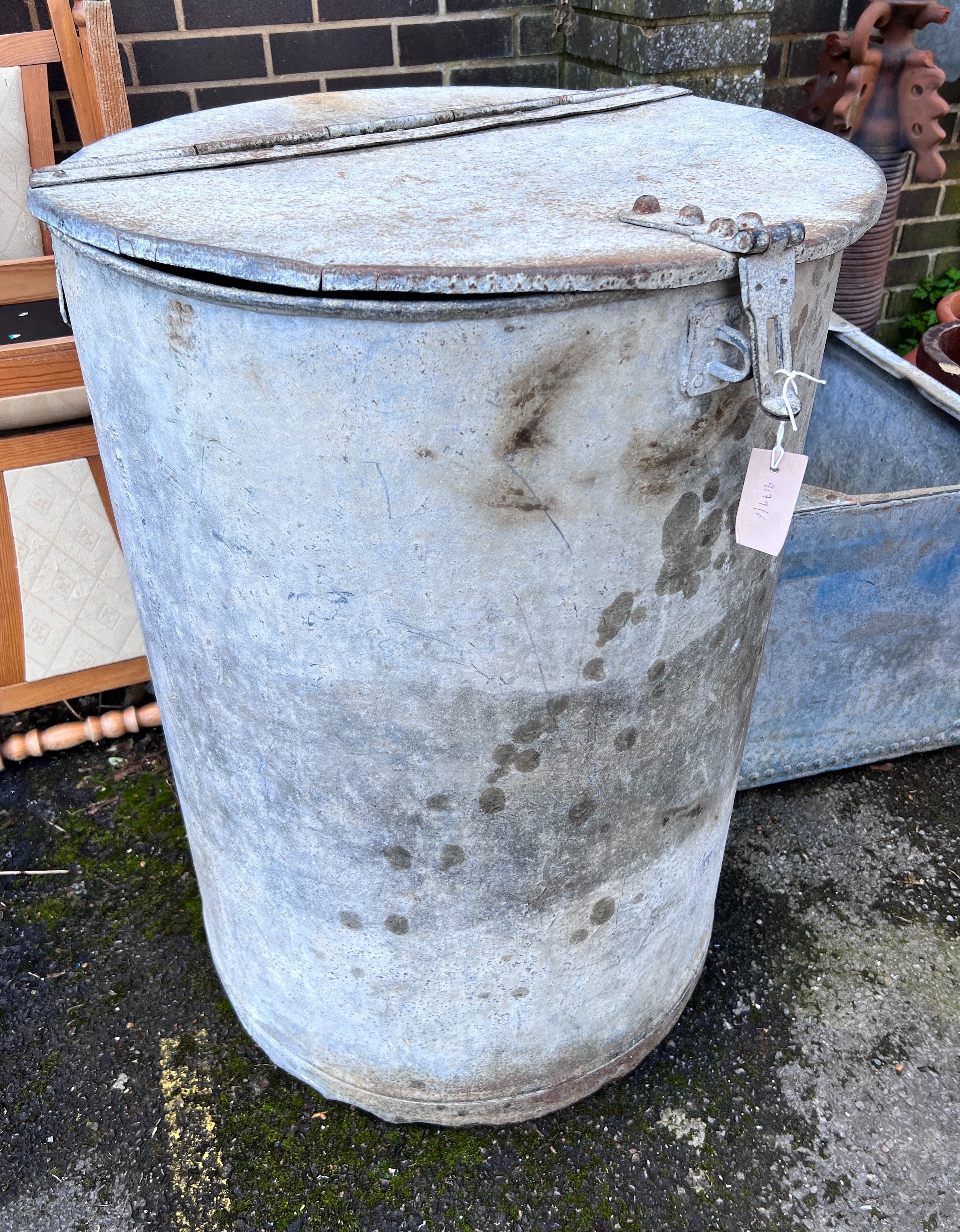 A vintage galvanised circular grain bin, diameter 66cm, height 90cm *Please note the sale commences at 9am.